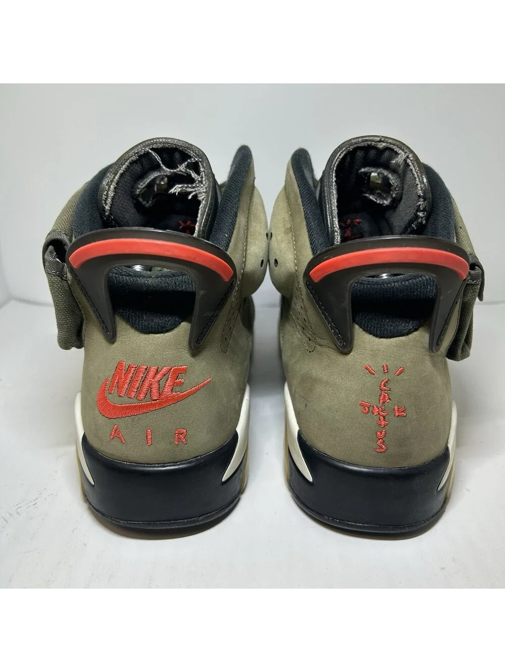 Air Jordan 6 Retro Travis Scott Olive 2019 - Size 10.5 - (CN1084-200)